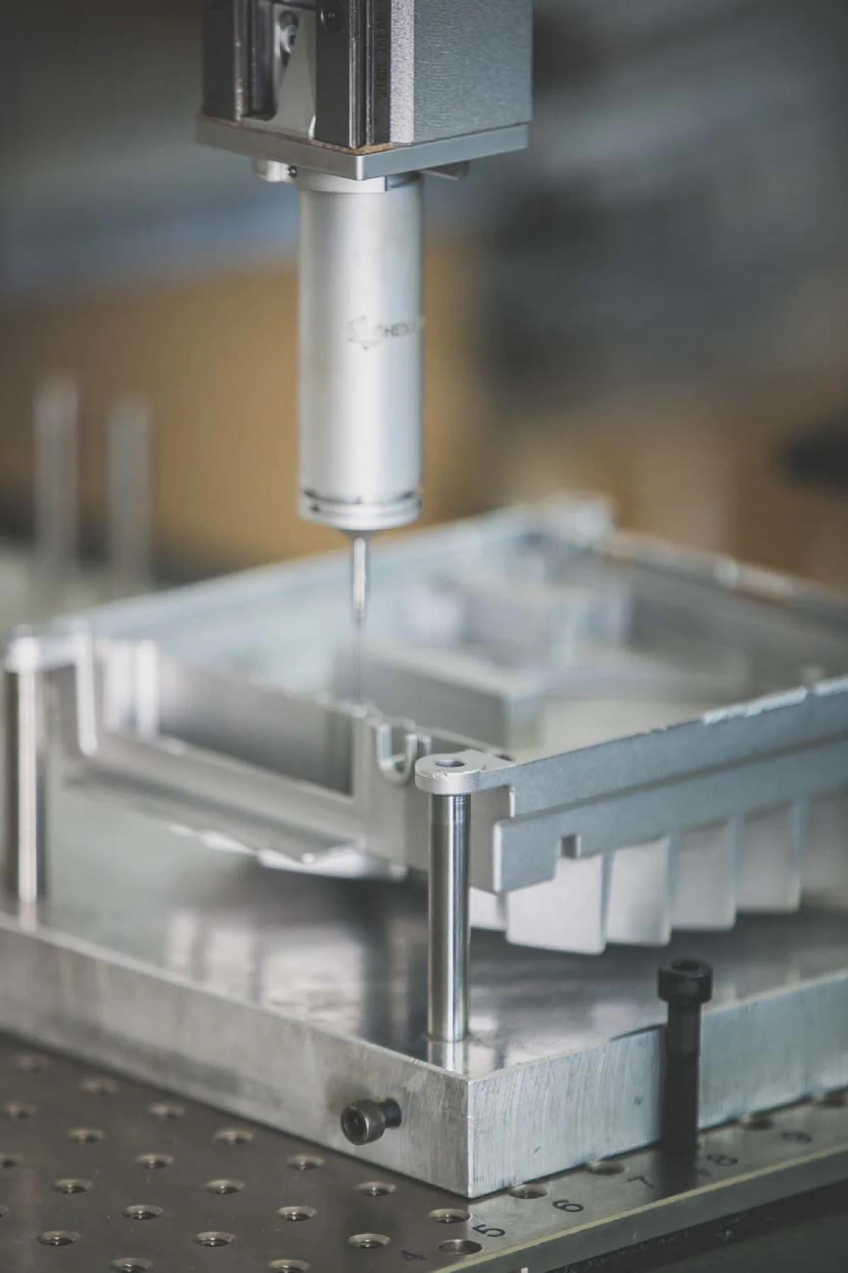 Dimensional measurement of an aluminium component