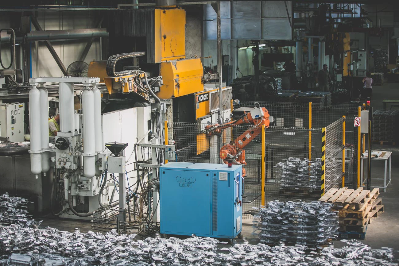 RIVIMETAL production environment with automated equipment and aluminium castings